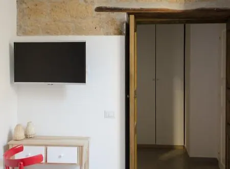 Civico10 نابولي